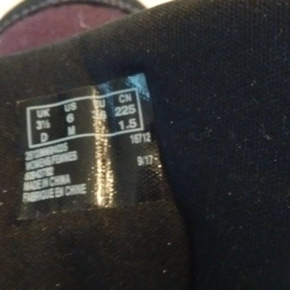 Clarks Cloudsteppers Cabrini Cove Ladies Suede Lace Ankle Boots, Aubergine 6M US - Picture 3 of 5